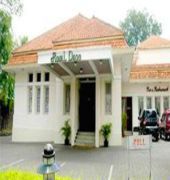 Hotel Royal Dago Bandung Exterior photo